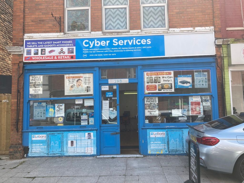 Retail premises to let in 298 Holdenhurst Road, Bournemouth, Dorset BH8