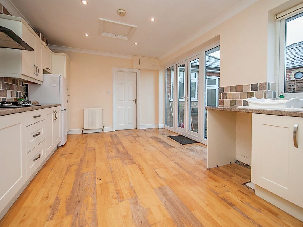 3 bed detached bungalow for sale in Mount Pleasant, Halstead CO9 Zoopla