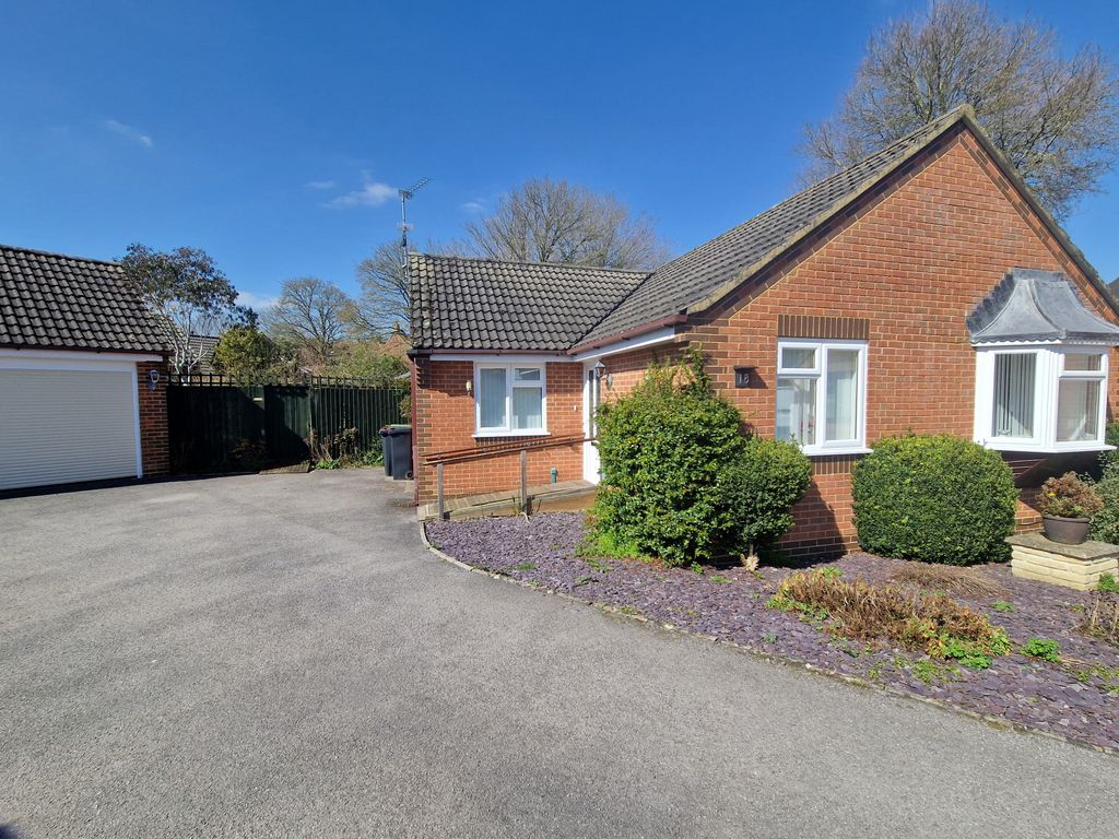 2 bed detached bungalow for sale in Dashwood Close, Sturminster Newton