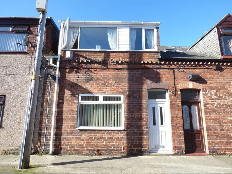 2 bed terraced house to rent in Quarry Street, New Silksworth