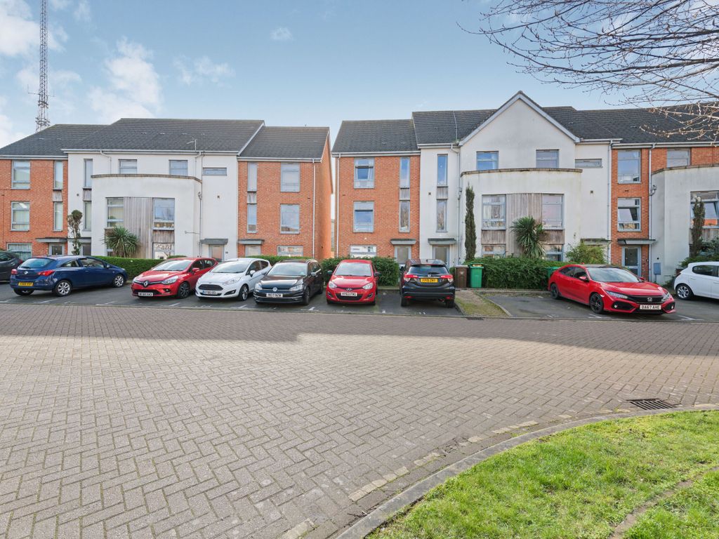 4 bed end terrace house for sale in Nazareth Road, Lenton, Nottingham