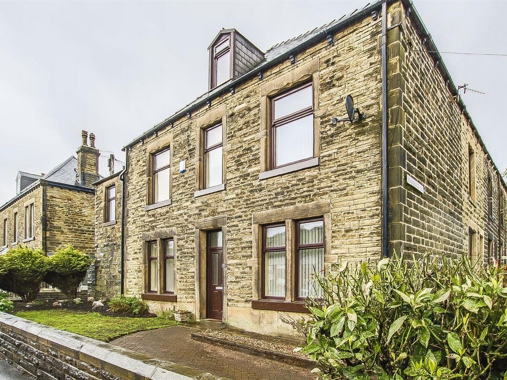 3 bed end terrace house for sale in Burnley Road, Rossendale BB4, £