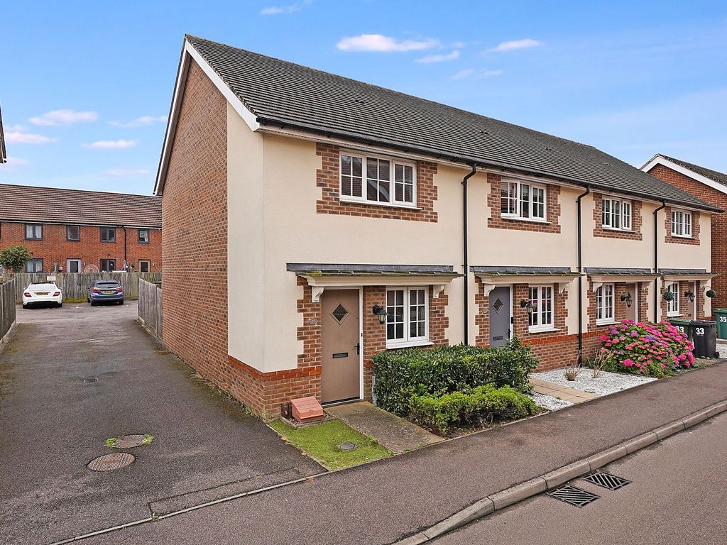 2 bed end terrace house for sale in St. Catherines Road, Maidstone ME15