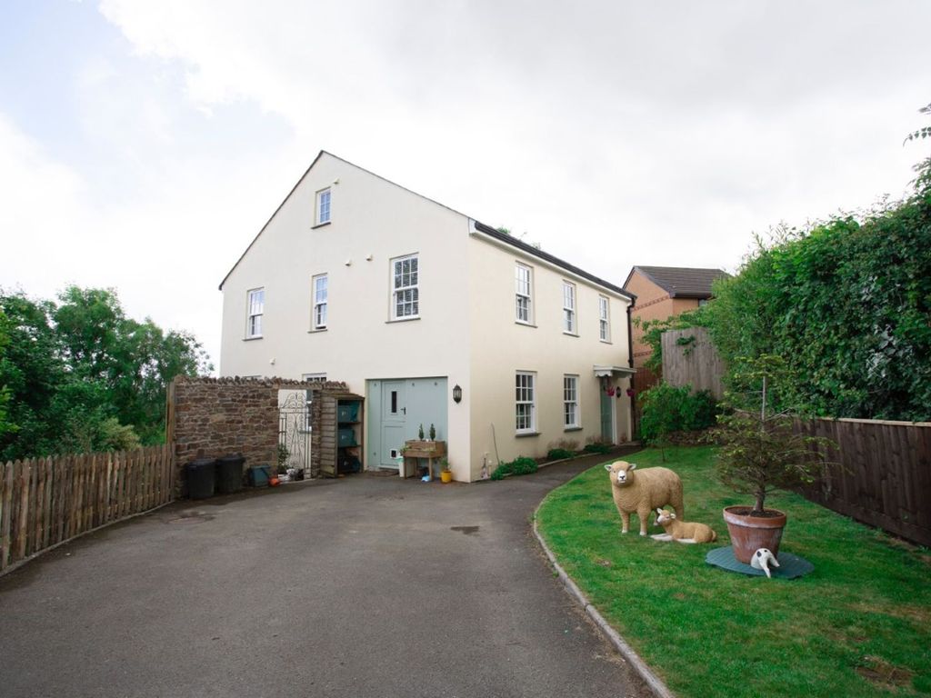 5 bed detached house for sale in St. Andrews Close, Holsworthy EX22