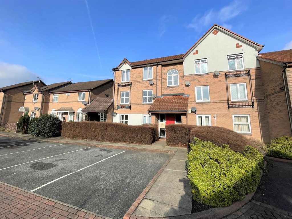 2 bed flat to rent in Grange Road, Hunslet, Leeds LS10, £850 pcm Zoopla