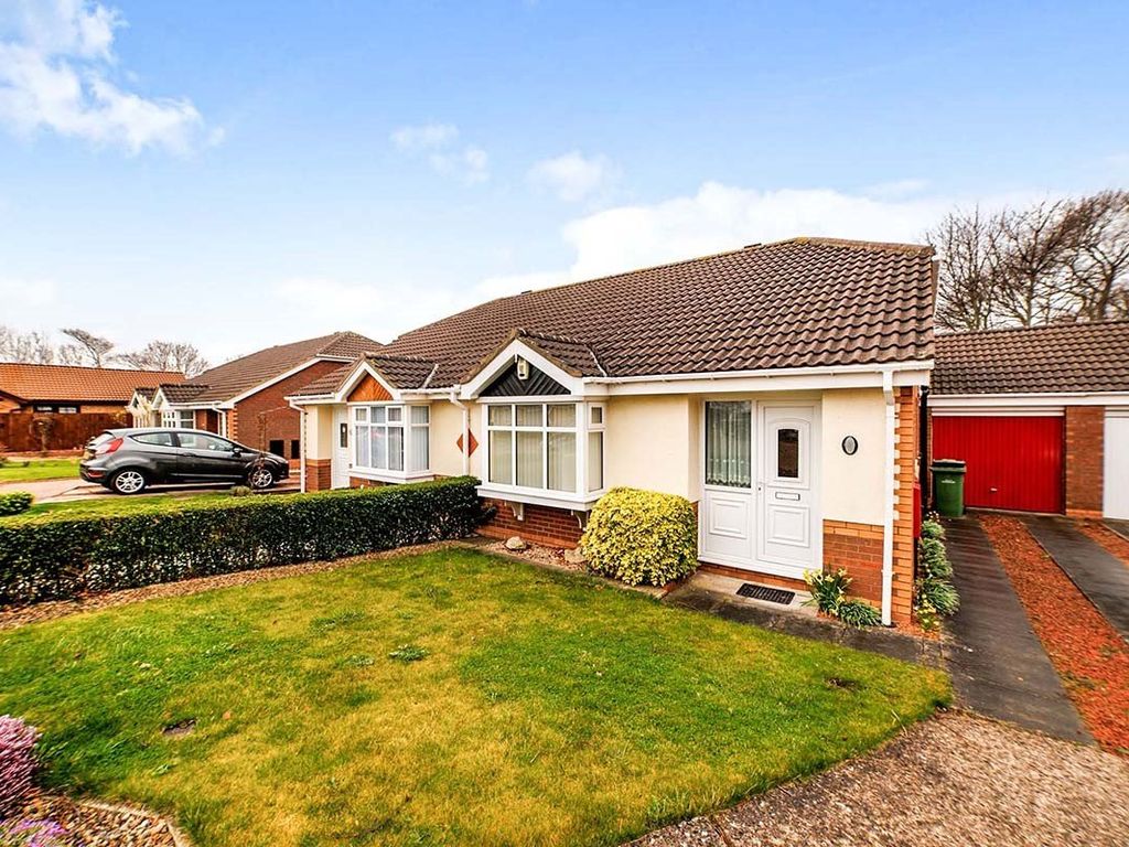 2 bed bungalow to rent in Ski View, Sunderland, Tyne And Wear SR3 Zoopla