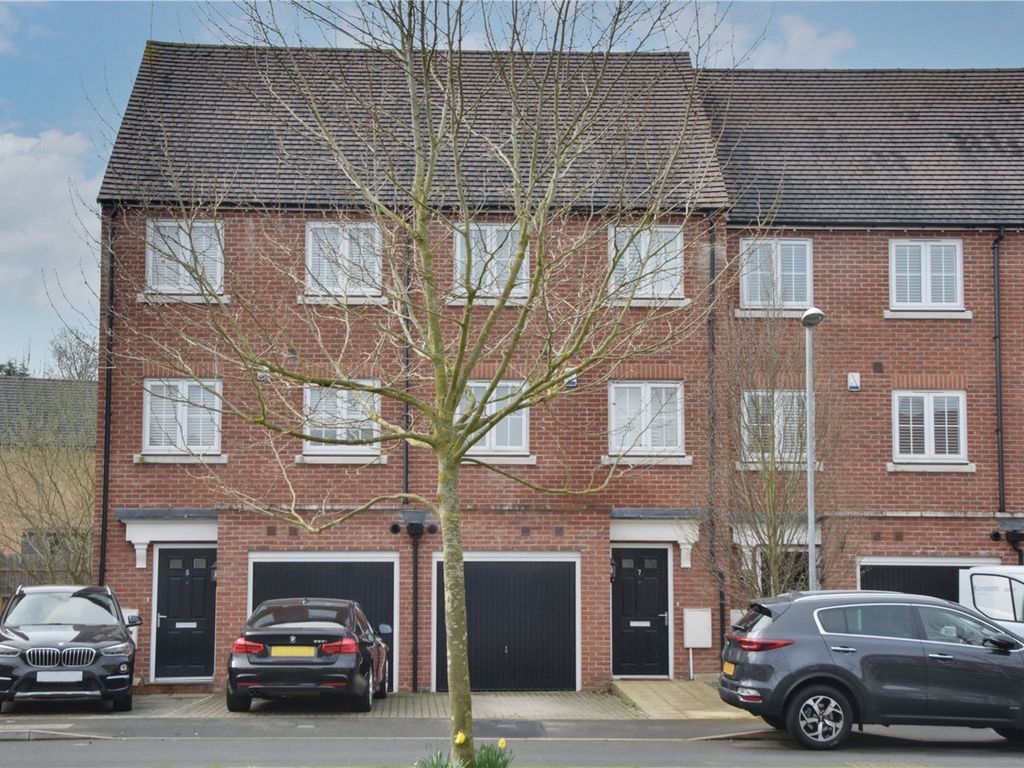 Ravens Dene, Chislehurst BR7  