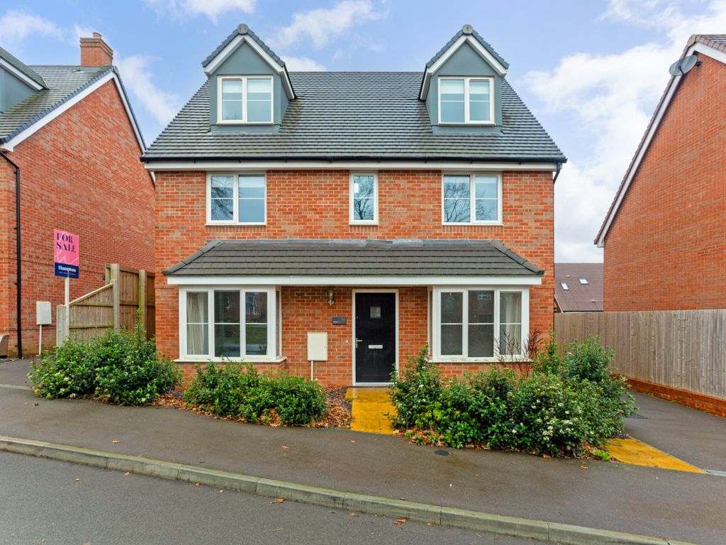 5 bed detached house for sale in Brickwork Avenue, Liphook GU30, £