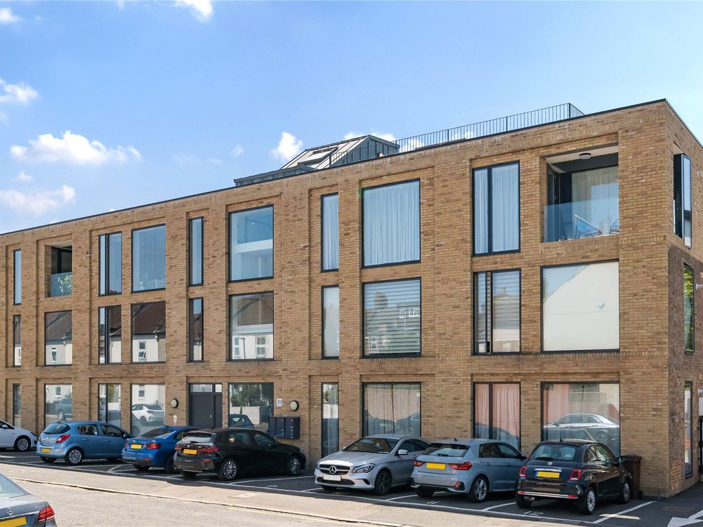 1 bed flat for sale in Liddon Road, Bromley BR1, £275,000 Zoopla