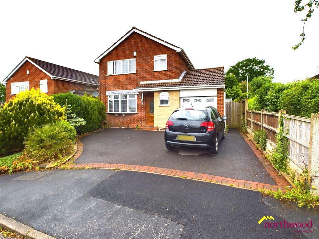 4 bed detached house for sale in Meakin Avenue, Westbury Park