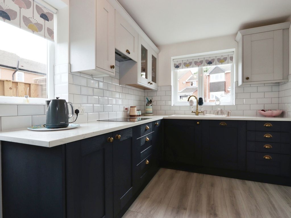 4 bed detached house for sale in Richmond Road, Pontefract WF9, £