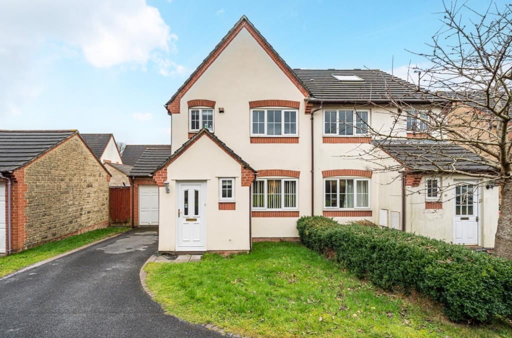 3 bed semidetached house for sale in Lydford Close, Ivybridge, Devon