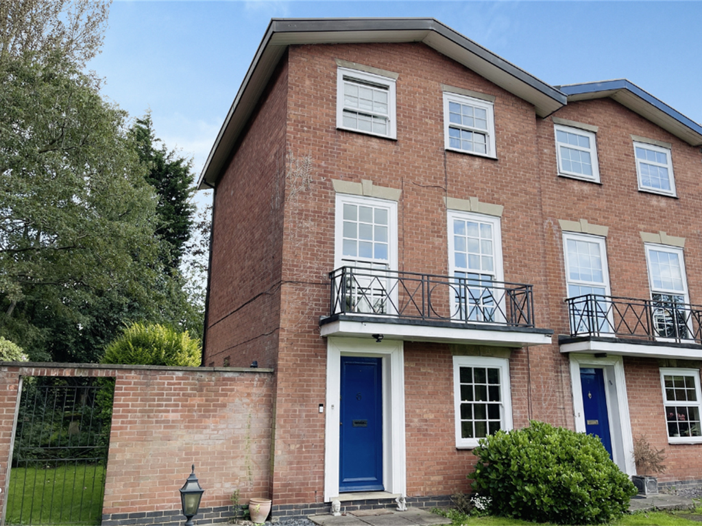 3 bed town house for sale in Dudley Court, Bramcote, Nottingham NG9, £290,000 Zoopla