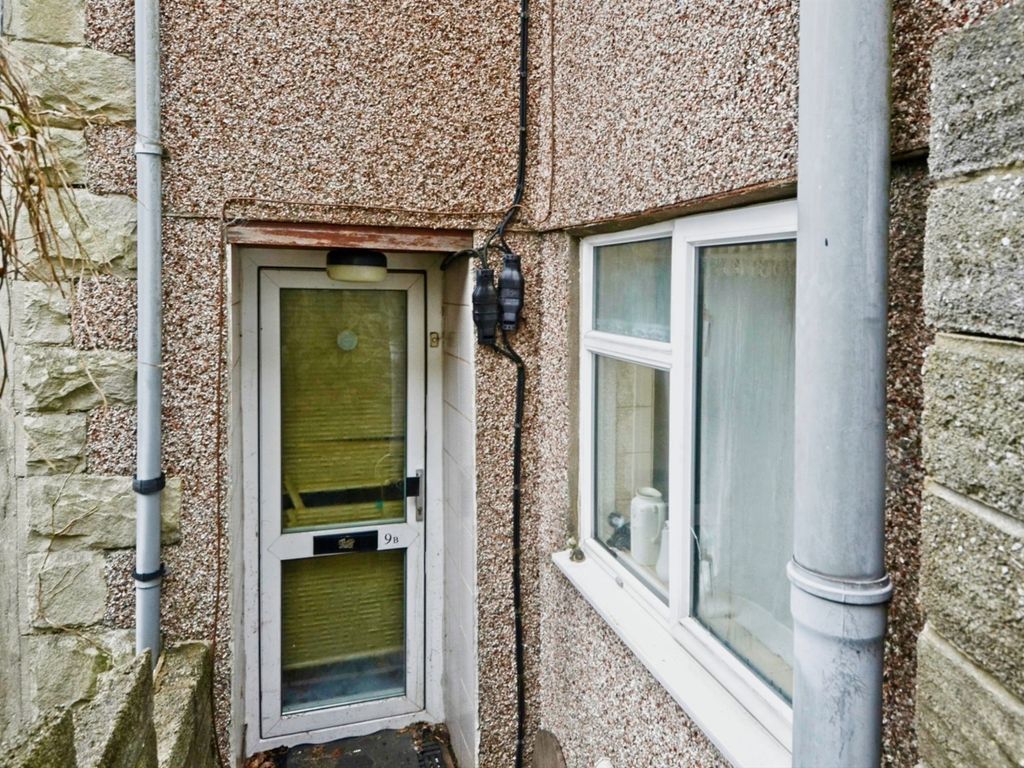 1 bed flat for sale in Llanwonno Road, Pantygraigwen, Pontypridd CF37
