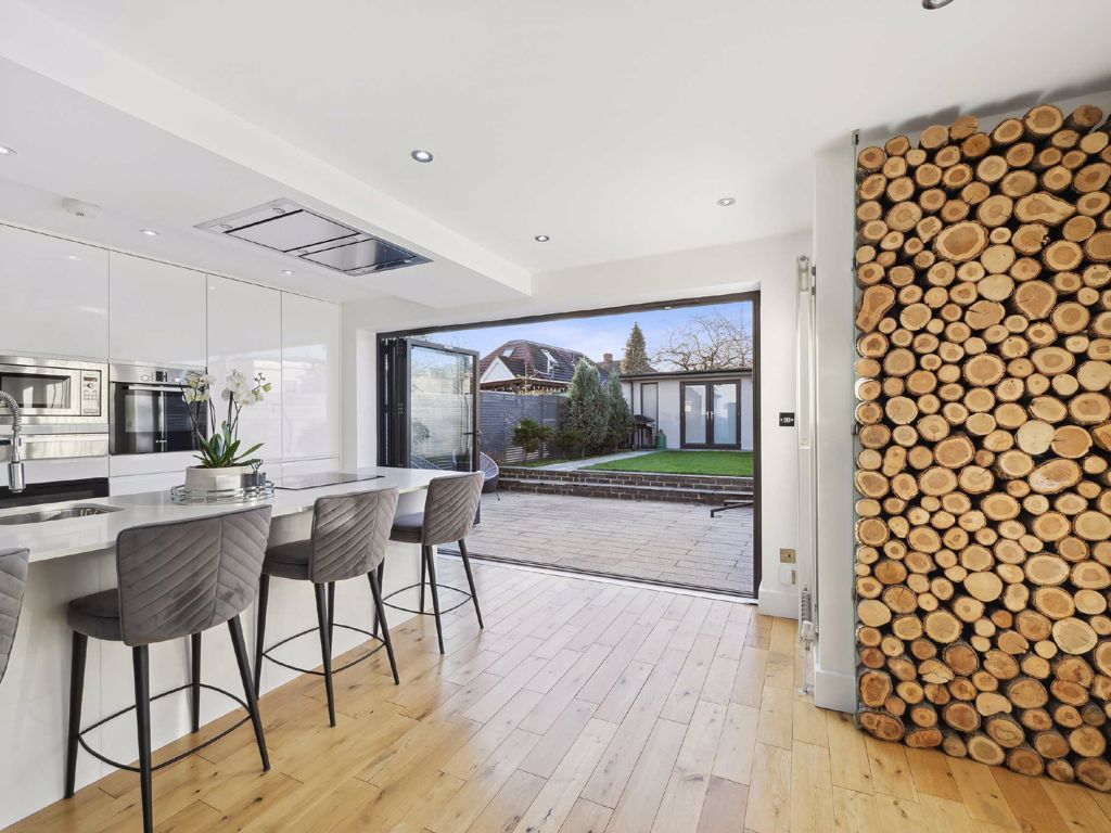 Oakfield Gardens Greenford UB6  