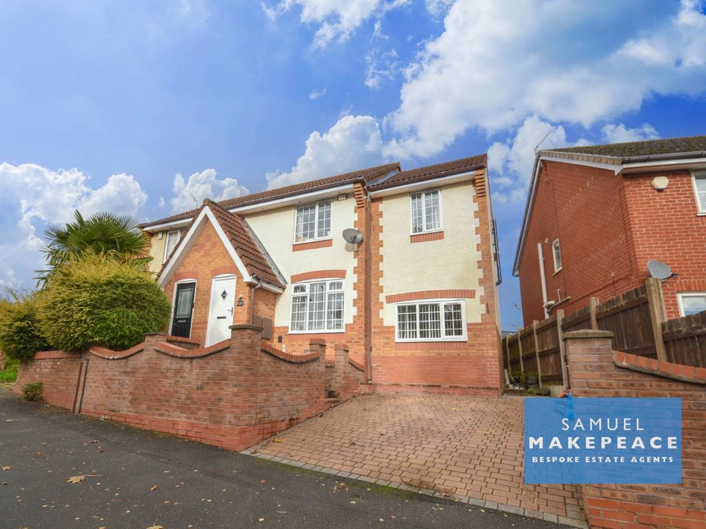 5 bed semidetached house for sale in Road, Chell Heath, Stoke