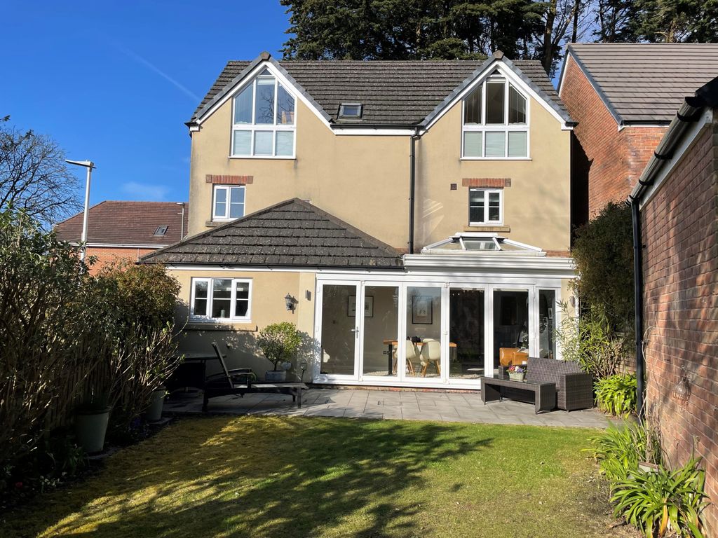 5 bed detached house for sale in 175 Derwen Fawr Road, Derwen Fawr SA2