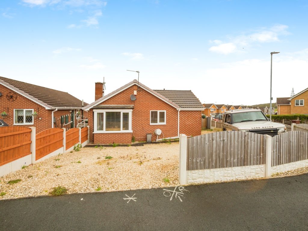 2 bed detached house for sale in Greenwood Avenue, Pontefract WF9, £