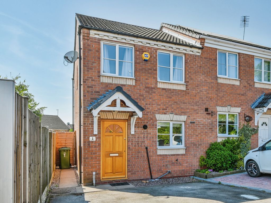 2 bed semidetached house for sale in Pillaton Drive, Huntington