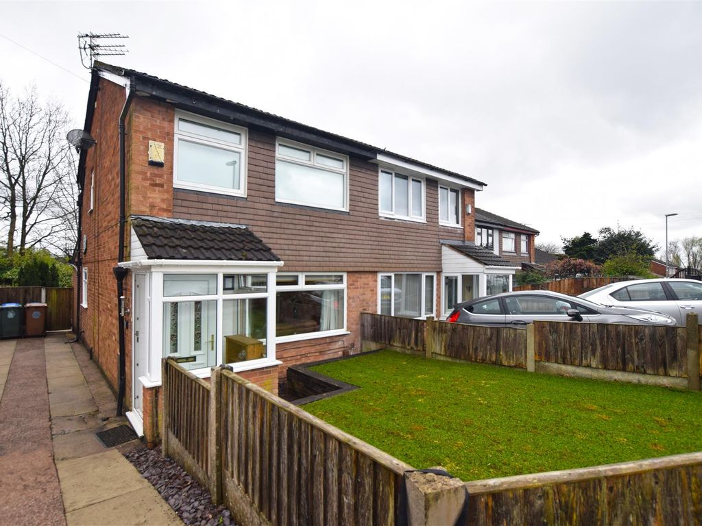 3 bed semidetached house for sale in Glenwood Drive, Middleton