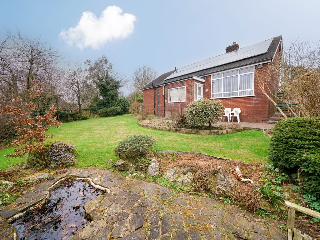 3 bed bungalow for sale in High Meadows, Bromley Cross, Bolton BL7, £