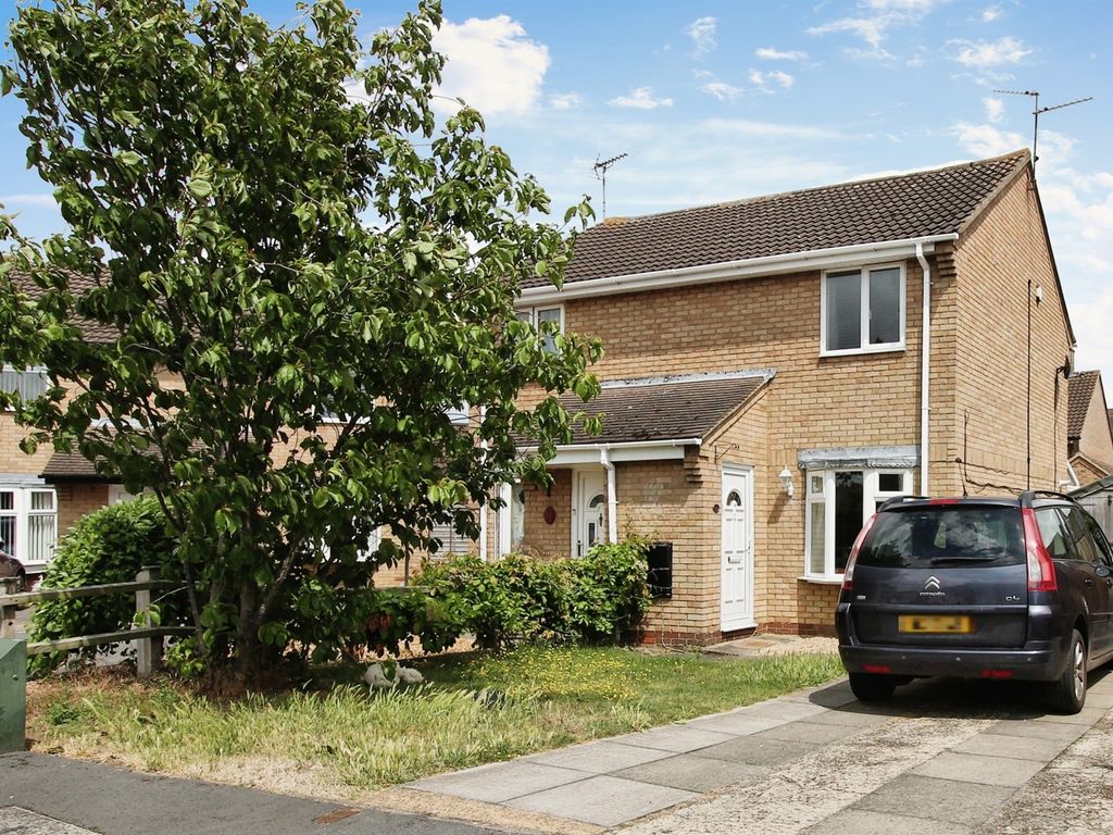 2 bed semidetached house for sale in Elm Close, Yaxley, Peterborough