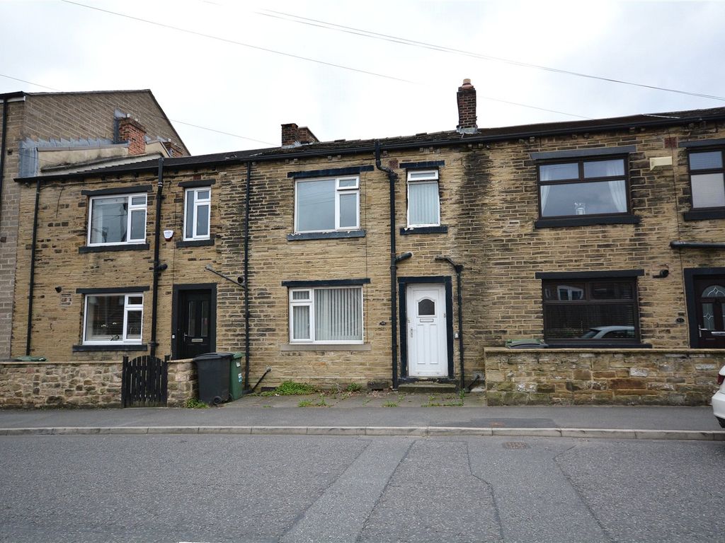 3 bed terraced house for sale in Roker Lane, Pudsey LS28, £200,000 Zoopla