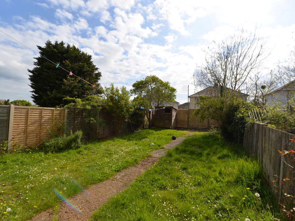 3 bed semidetached house to rent in Conifer Road, Southampton SO16, £