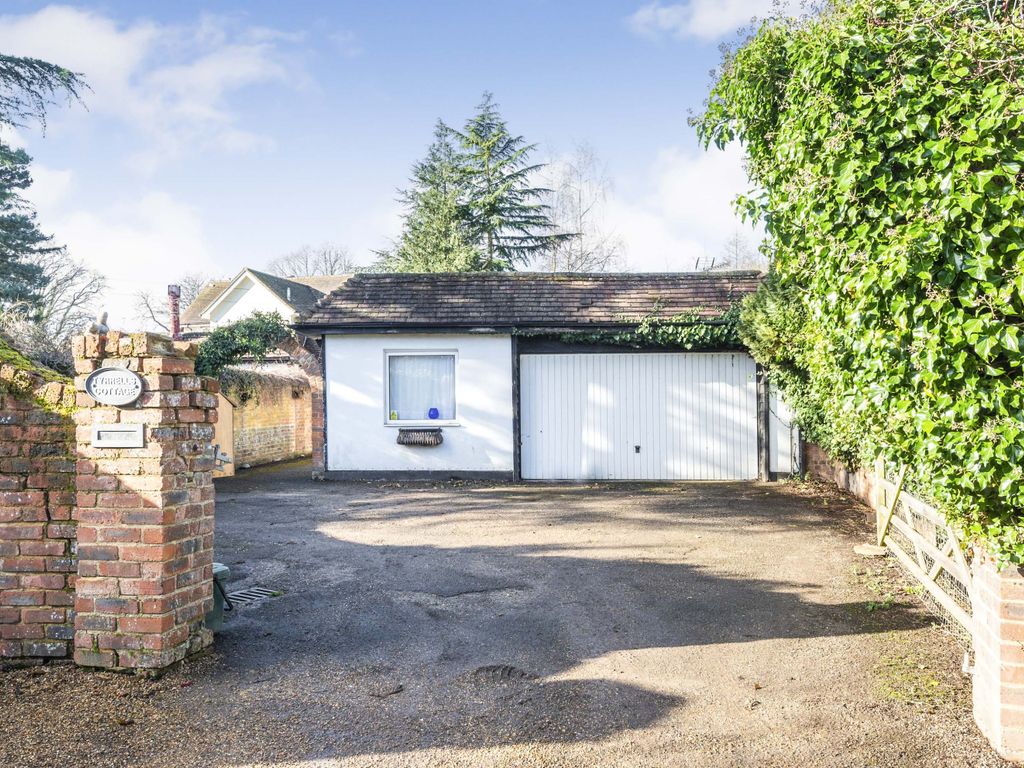 3 bed bungalow for sale in Effingham Common, Effingham, Leatherhead