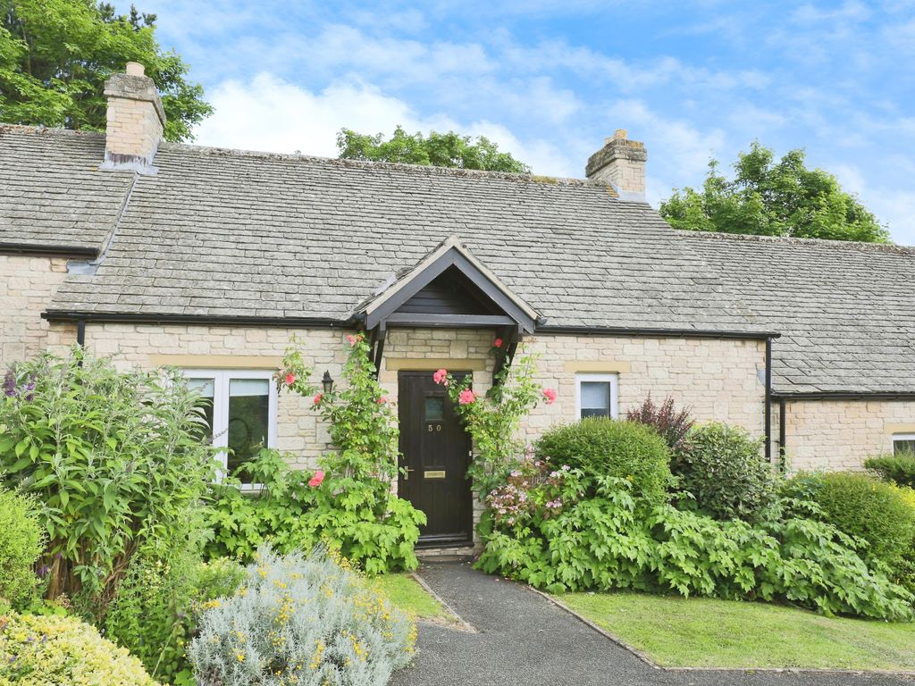 2 bed bungalow for sale in Bredon Mews, Station Road, Broadway