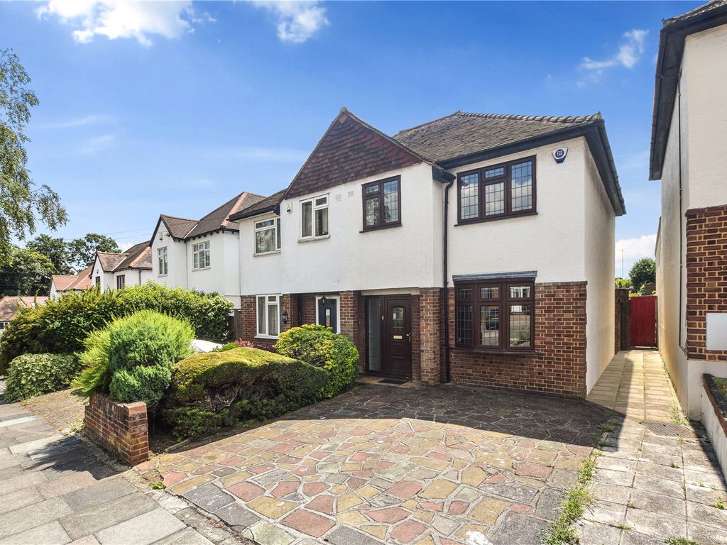 3 bed semidetached house for sale in Arcadian Avenue, Bexley, Kent DA5