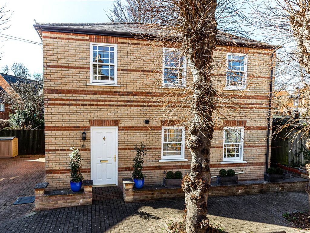 4 bed detached house for sale in Oster Street, St. Albans