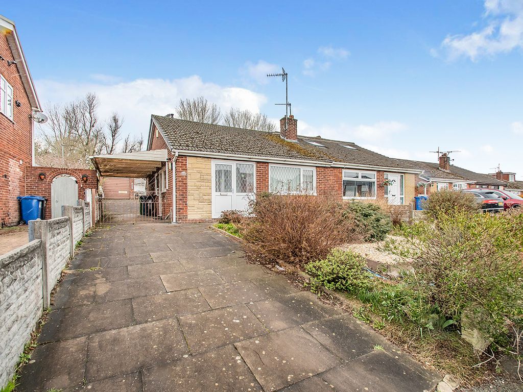 2 bed bungalow for sale in Salisbury Road, Radcliffe, Manchester
