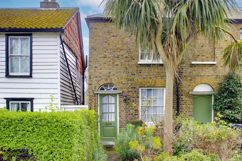 2 bed property for sale in Chase Side, Enfield EN2 Zoopla