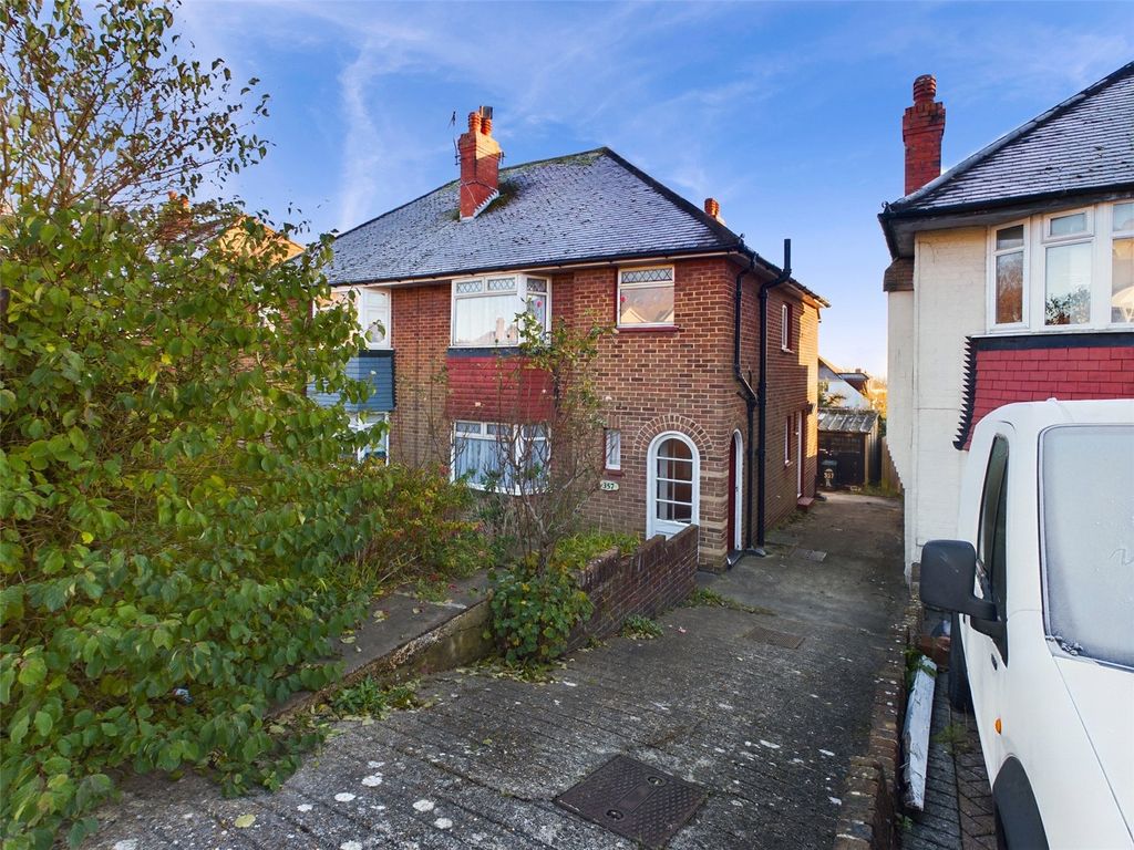 3 bed semidetached house for sale in Hangleton Road, Hove, East Sussex