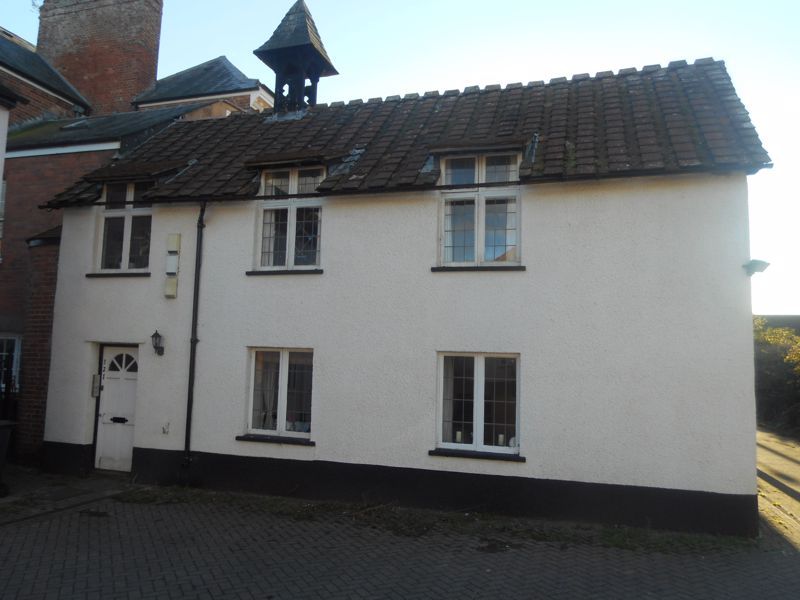 1 bed flat to rent in Countess Wear Road, Exeter EX2, £750 pcm Zoopla