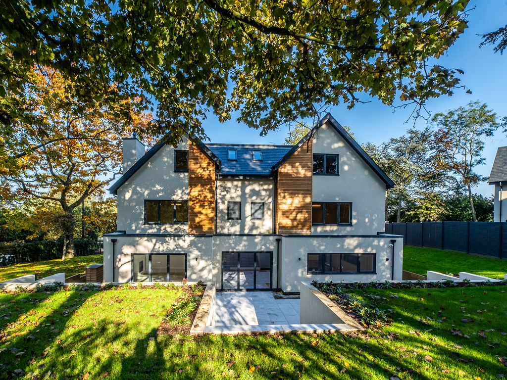 New home, 6 bed detached house for sale in The Grove, Cow Lane