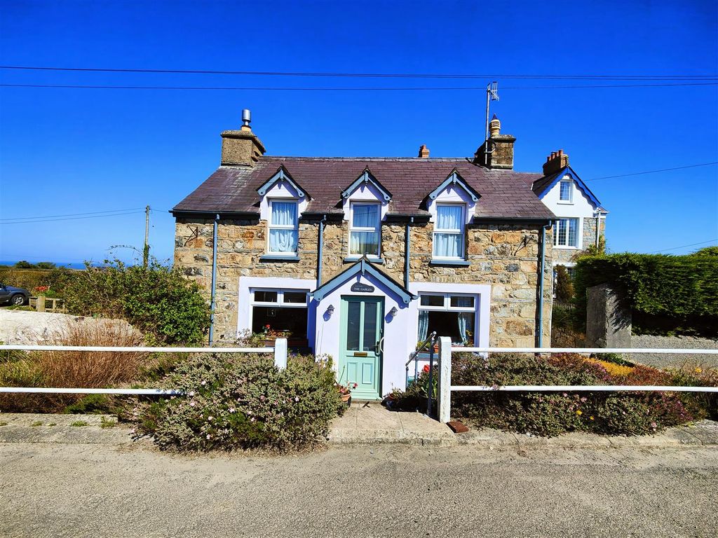 3 bed detached house for sale in Fishguard Road, Newport SA42 Zoopla