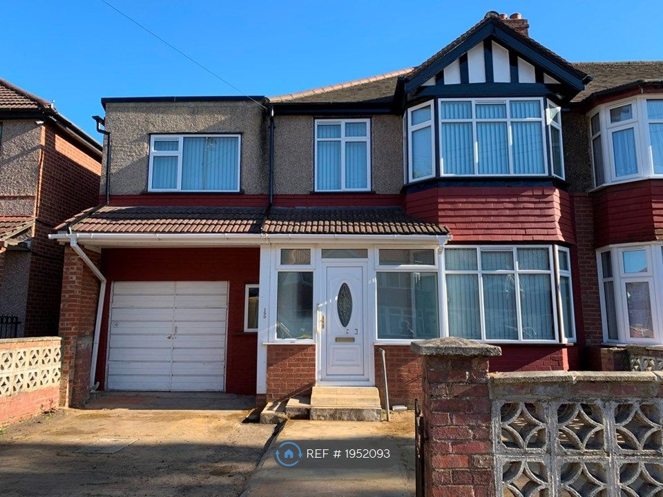 6 bed semidetached house to rent in Park Avenue, Southall UB1, £3,500