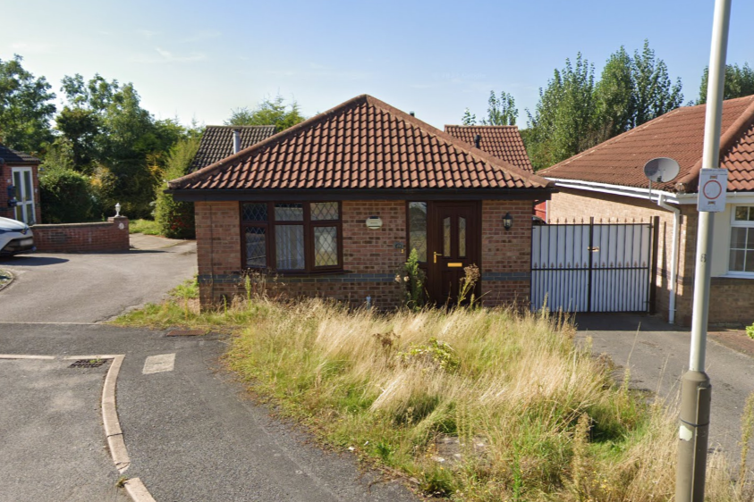 2 bed bungalow for sale in Bluebell Drive, Leicester LE2, £120,000 Zoopla