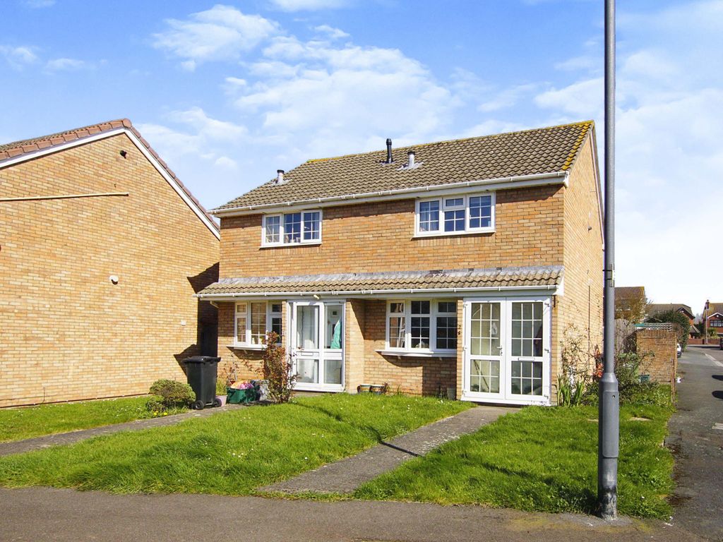 2 bed semidetached house for sale in Oaktree Close, Hanham, Bristol