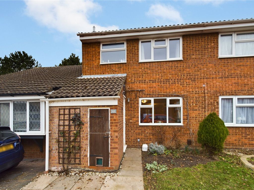 3 bed terraced house for sale in Westell Close, Baldock, Hertfordshire