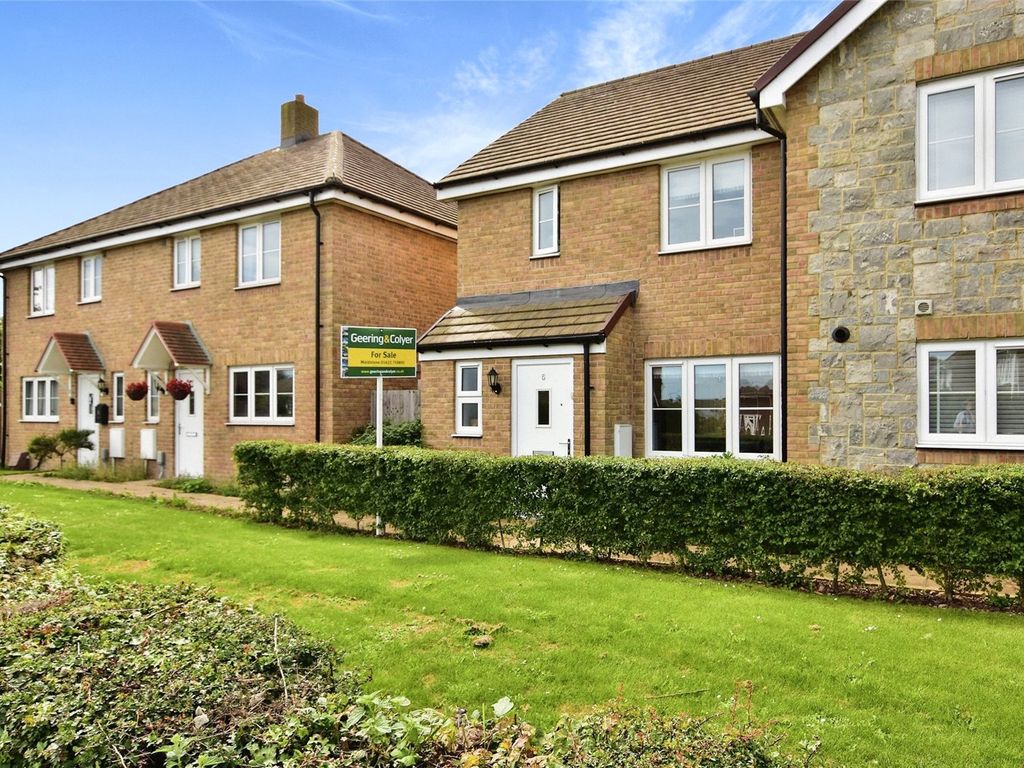 3 bed semidetached house for sale in St. Lawrence Crescent, Coxheath