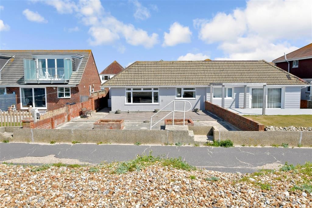 2 bed semidetached bungalow for sale in Southwood Road, Hayling Island
