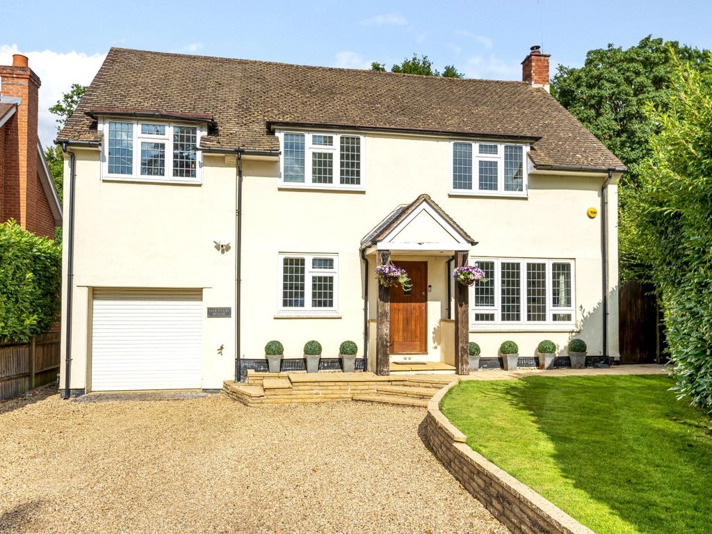 Caenshill Road Weybridge KT13  