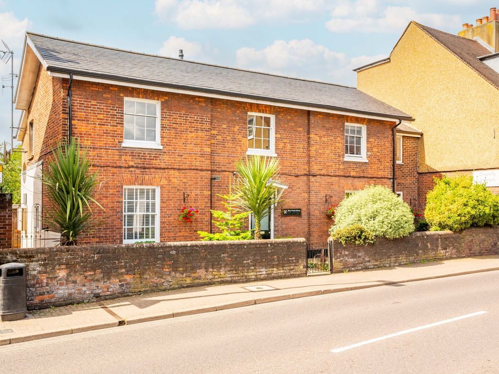 1 bed flat for sale in Catherine Street, St. Albans, Hertfordshire AL3