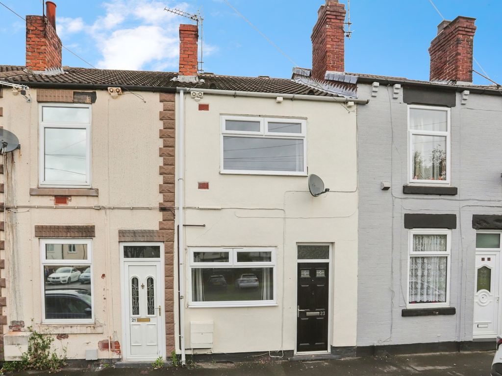 3 bed terraced house for sale in Crossley Street, Featherstone