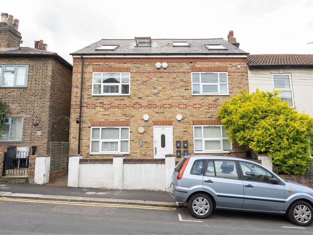 1 bed flat for sale in Byron Road, London E17, £350,000 Zoopla