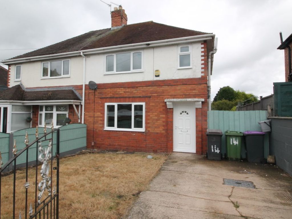 3 bed semidetached house to rent in Urban Villas, St. Telford