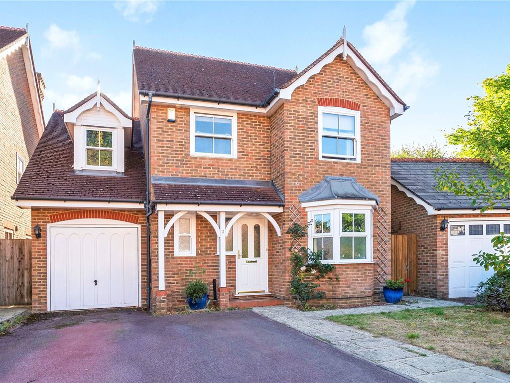 4 bed detached house for sale in D'arcy Place, Bromley, Kent BR2 Zoopla